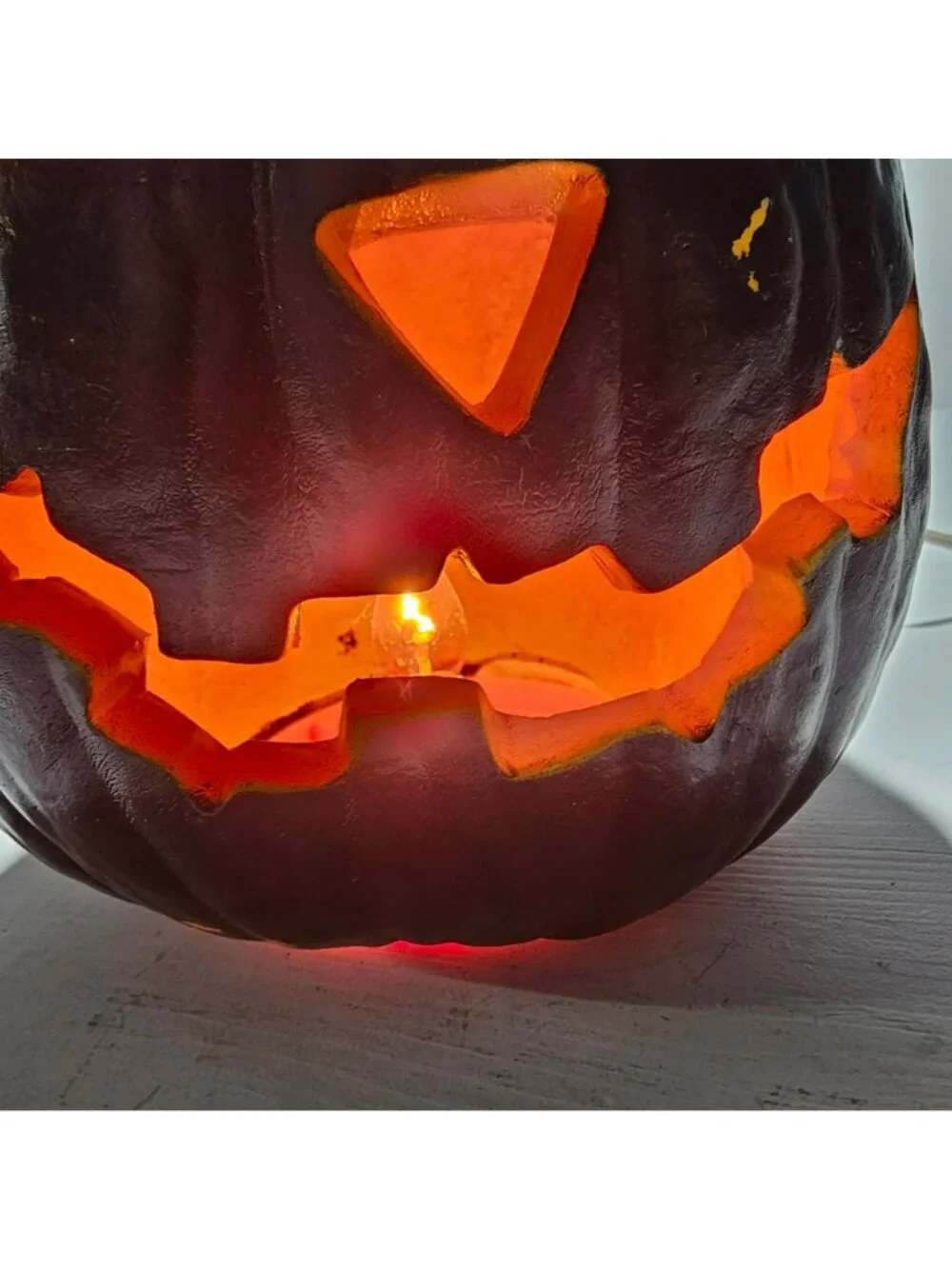 Trendmaster 1993 Black Light-Up Jack-O-Lantern 9